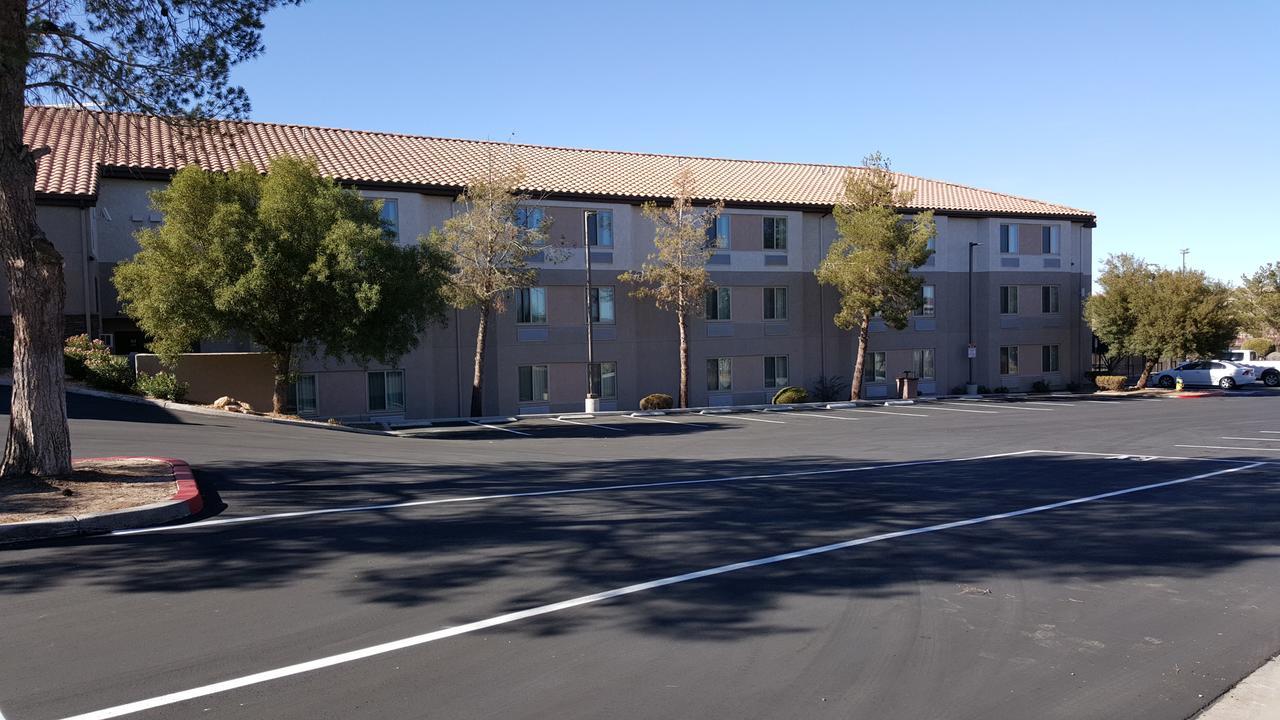 Baymont By Wyndham Barstow Historic Route 66 Hotel Buitenkant foto